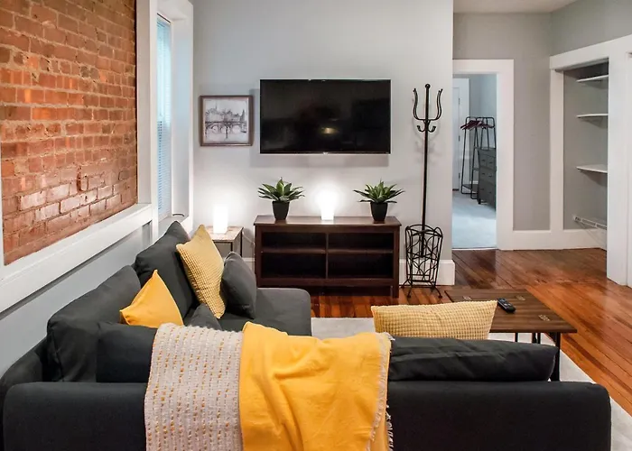 Gorgeous 1Br Wooster Sq. Apt. - Wshr/Dryr, Parking